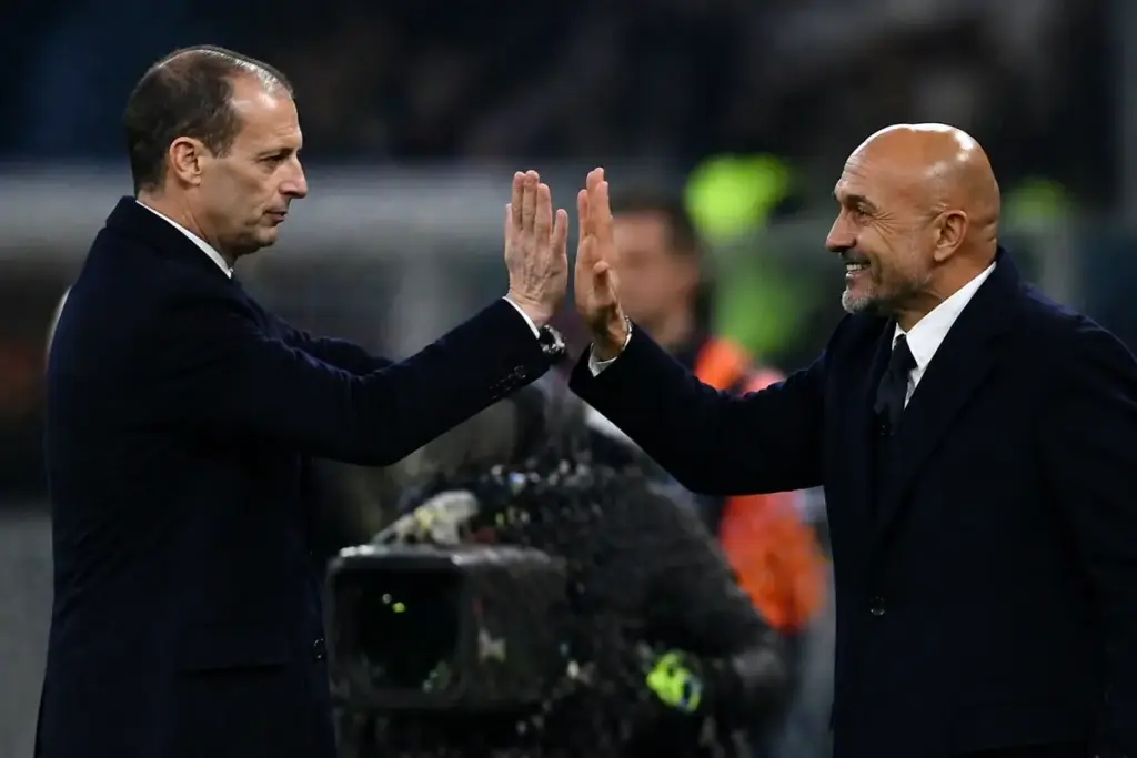 Allegri e Spalletti mentre si danno il cinque, immagine creata con intelligenza artificiale