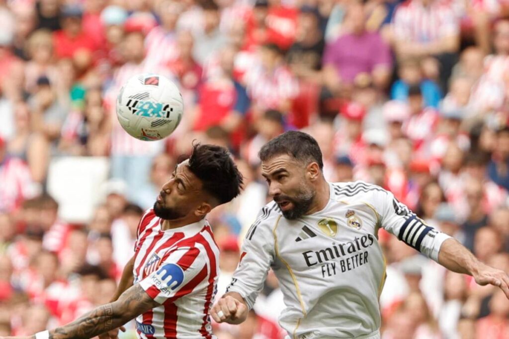carvajal in azione nel derby di madrid