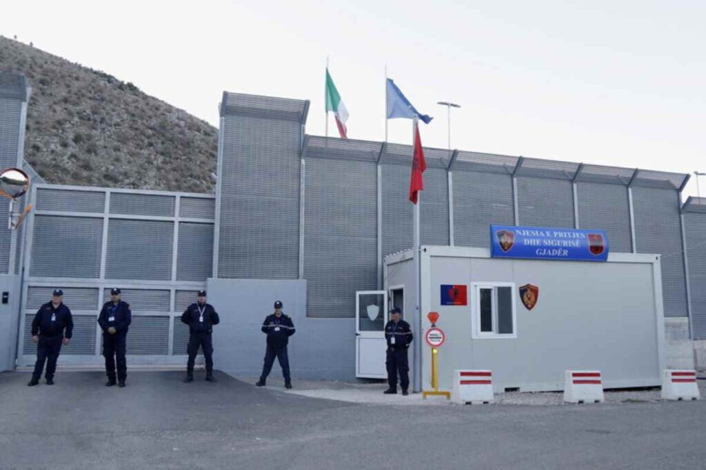 Cpr migranti in Albania