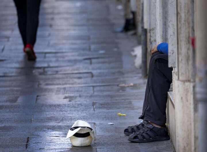 Povertà