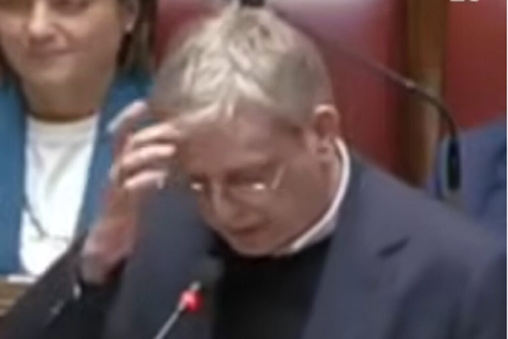 Cuperlo cita Cetto La Qualunque