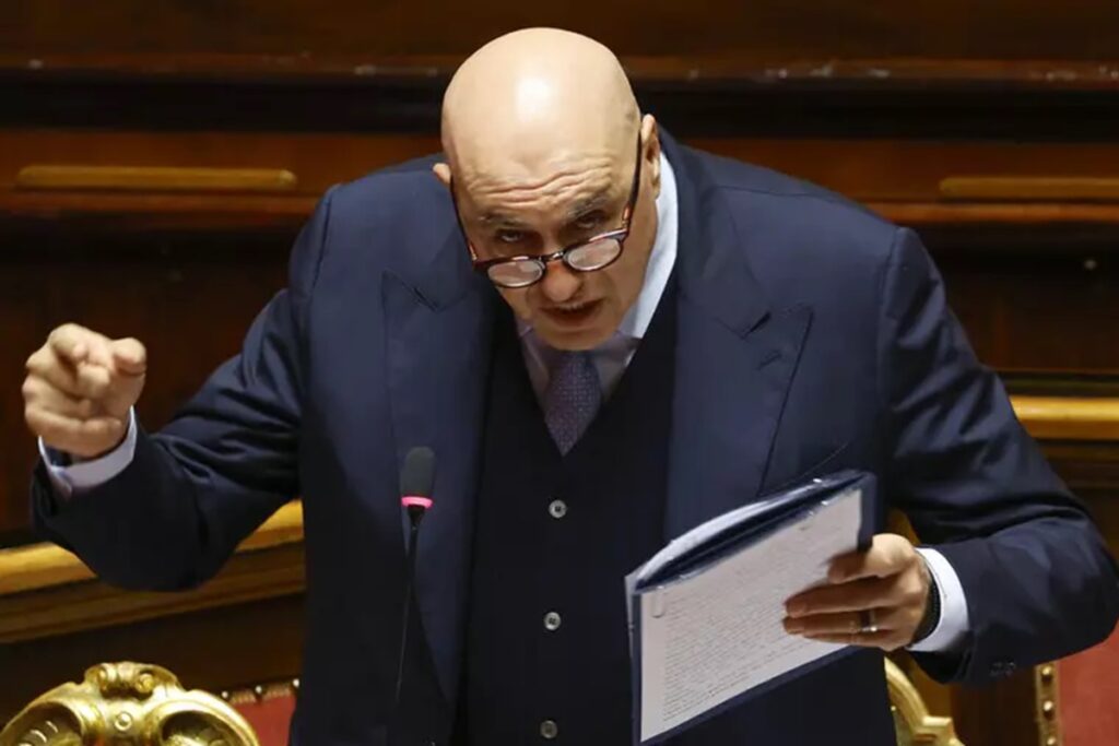 Il ministro della Difesa, Guido Crosetto