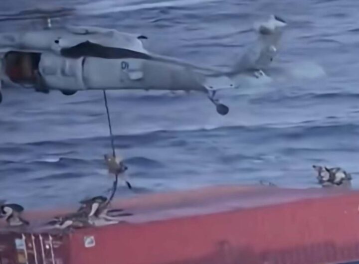 Marines abbordano mercantile sospetto in Iran