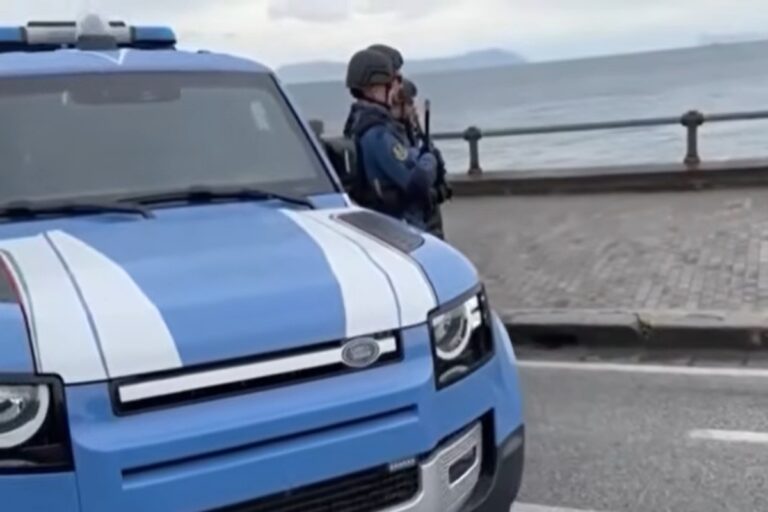 Il video della nuova Land Rover Defender della Polizia