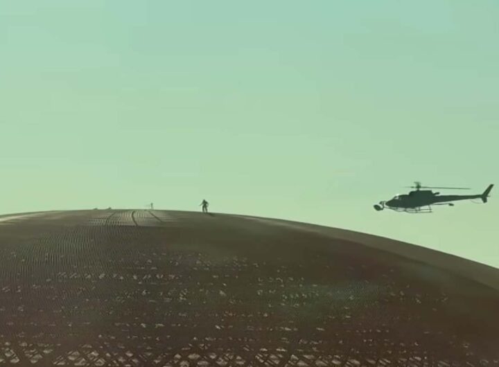 Uomo in piedi sulla Sfera di Las Vegas