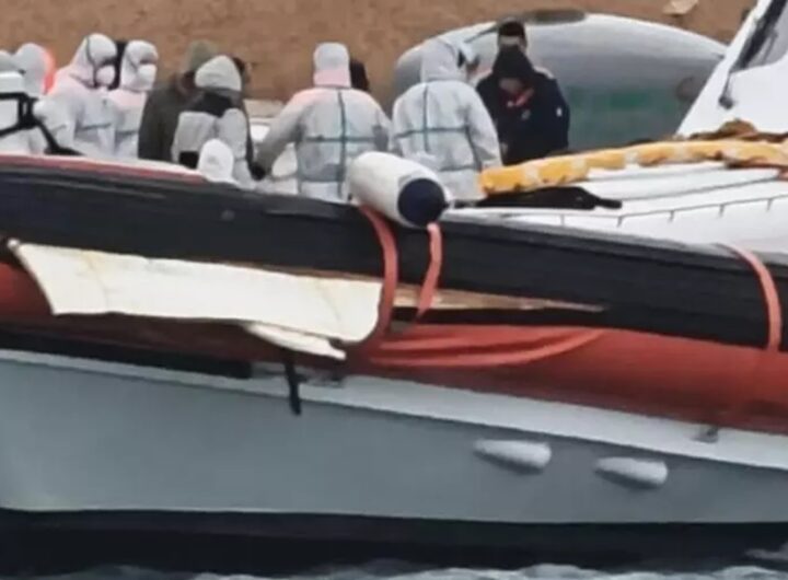 Dei migranti arrivati morti a Lampedusa