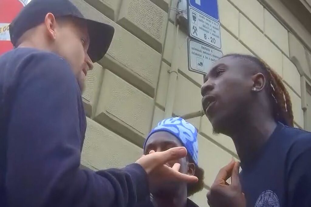 Pengwin-Kean, la lite ripresa dalle Iene