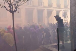 Antagonisti in piazza