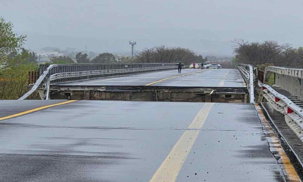 Maltempo flagella il Centro-Sud, le foto del ponte crollato sul Trigno lungo la la Statale Adriatica in Molise