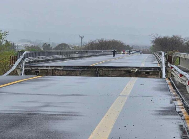Maltempo flagella il Centro-Sud, le foto del ponte crollato sul Trigno lungo la la Statale Adriatica in Molise