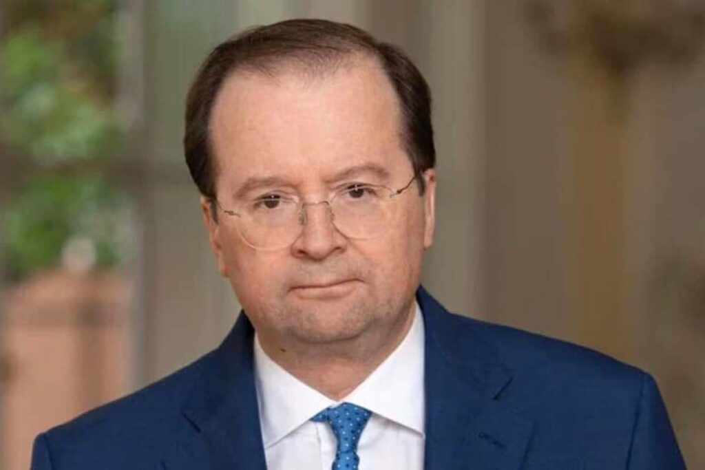 L'ambasciatore russo Alexey Paramonov