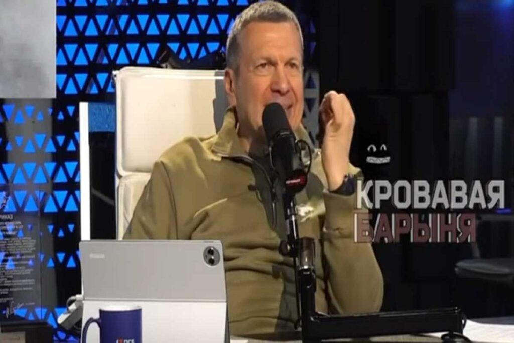 Attacco durissimo contro la Meloni dalla tv russa, insulti in italiano: "Fascista, idiota patentata, cattiva donnuccia". Convocato l'ambasciatore