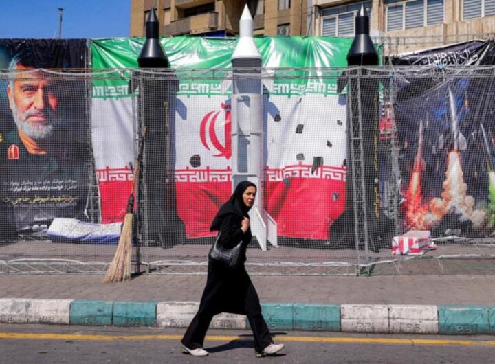 donna velata teheran