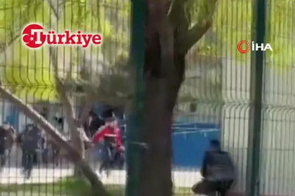turchia sparatoria a scuola