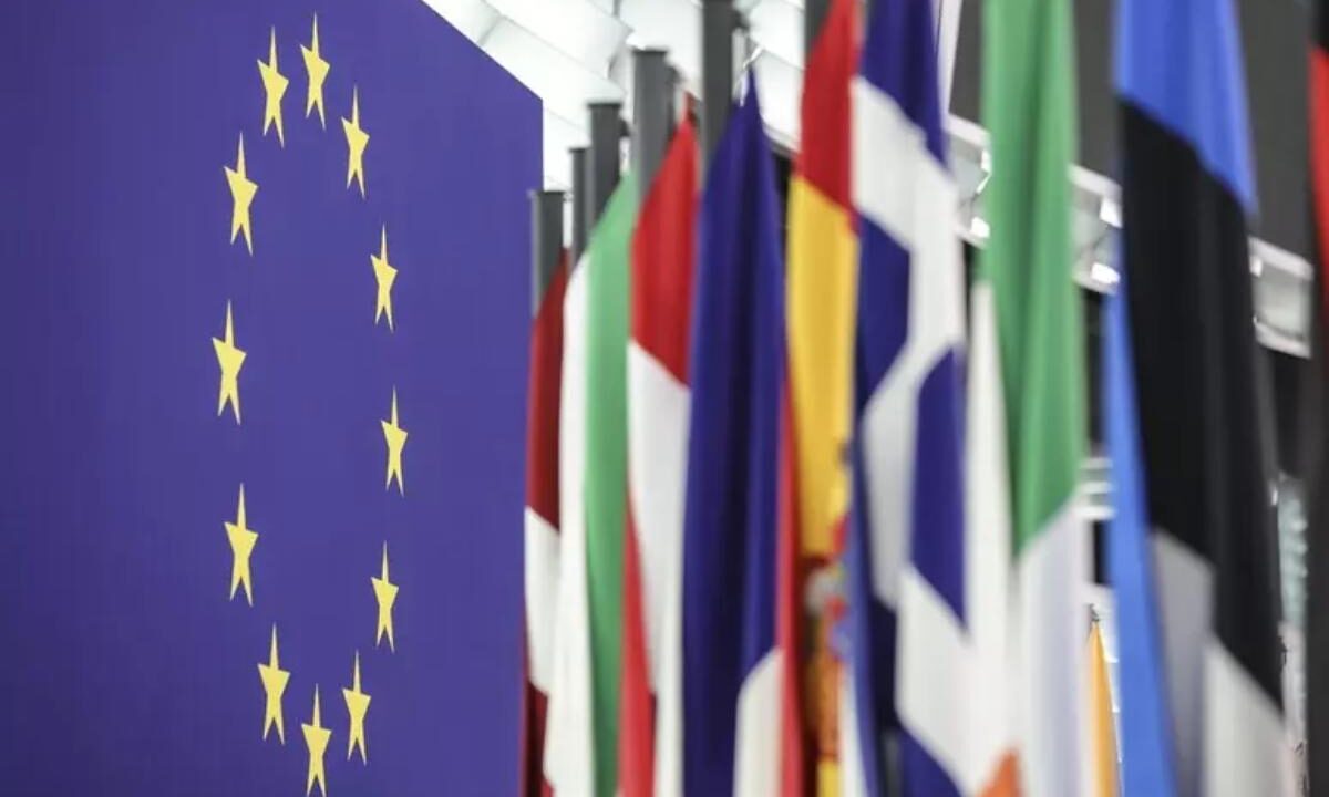 Bandiere dell'Unione Europea