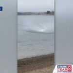 Il video di due vortici d'acqua ripresi da un passante a Boston