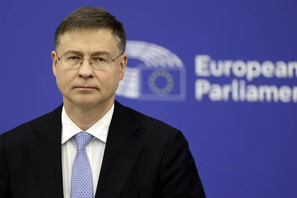 Il vicepresidente della Commissione Ue Valdis Dombrovkis 
