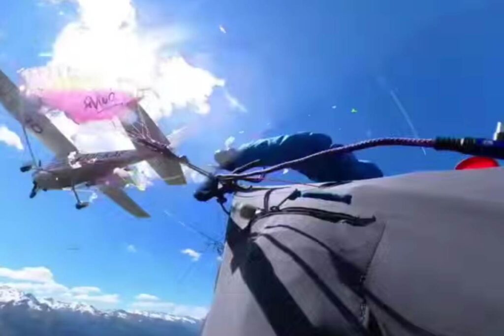 Scontro tra aeroplano e parapendio