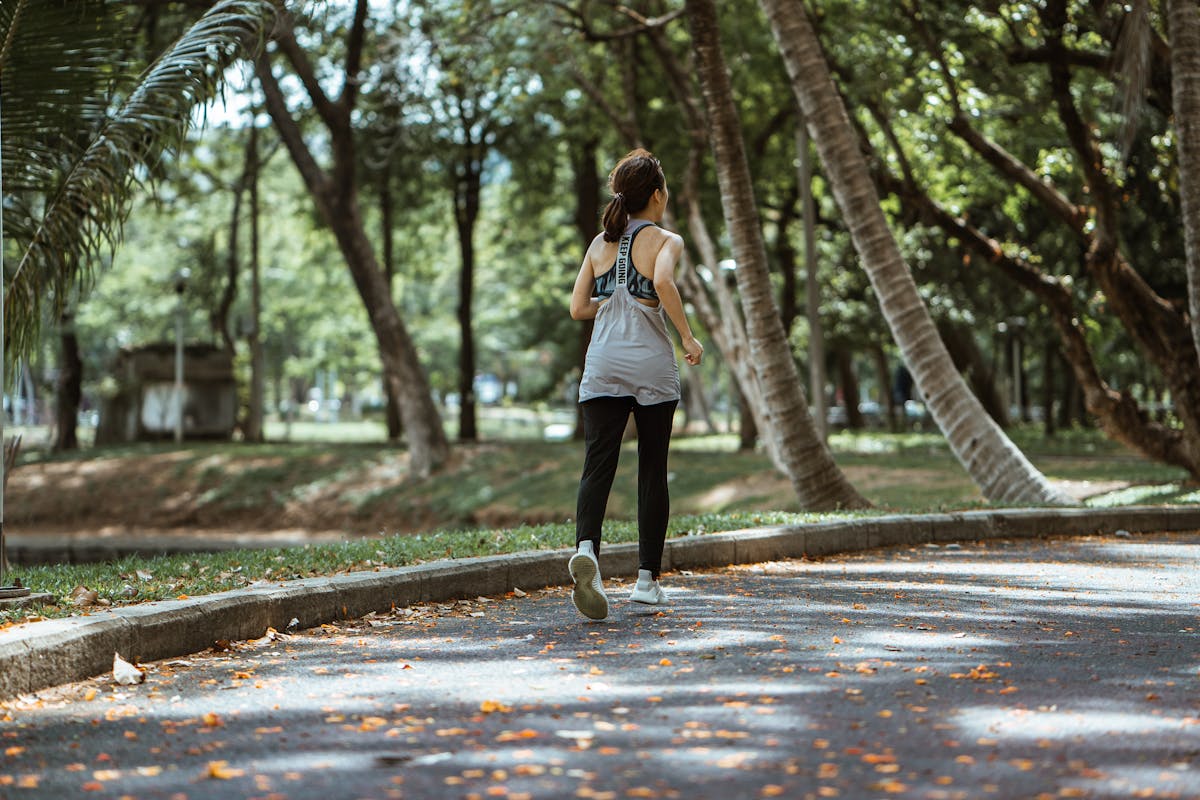 allenamento di corsa al parco