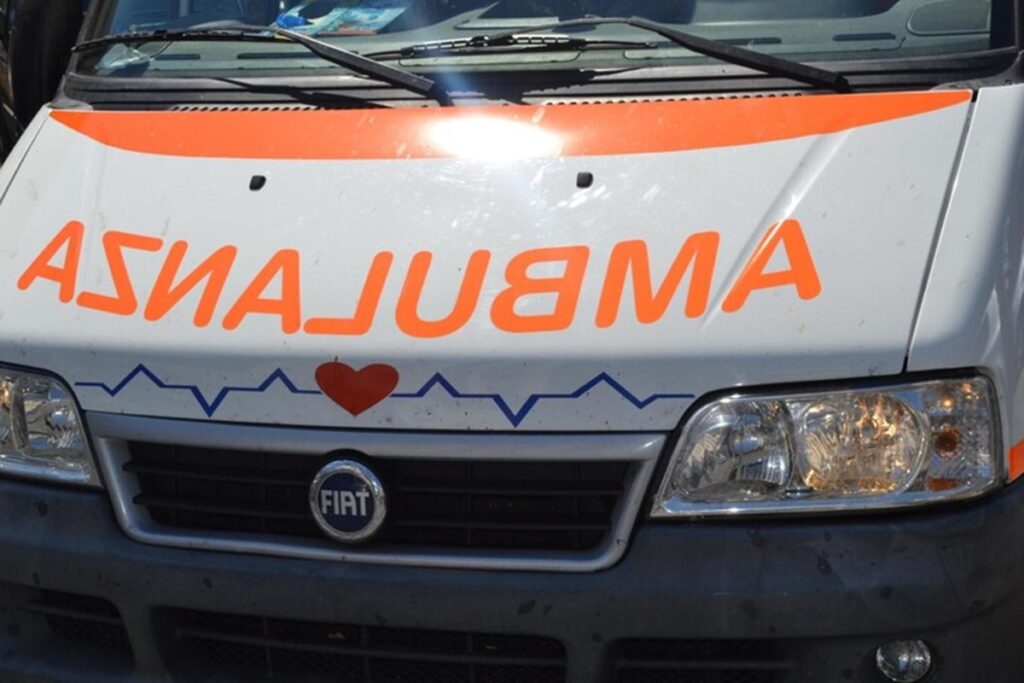 Un'ambulanza