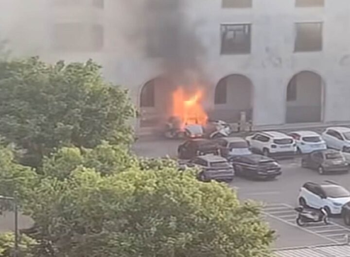 Auto esplode e va a fuoco a Senigallia