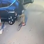Bakari Sako in bici prima di essere aggredito