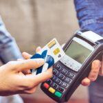 Un pagamento col bancomat