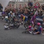 caduta giro piazza del Plebiscito