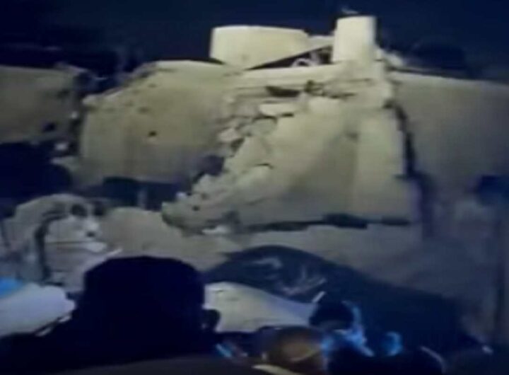 Napoli, il video della Vela Rossa di Scampia dopo il crollo parziale: "Come una bomba". Nessun ferito