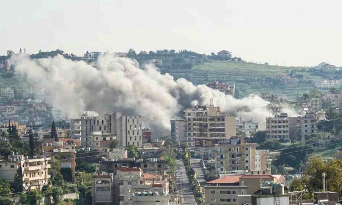 Libano, soldati israeliani estendono le operazioni via terra oltre la "linea gialla"