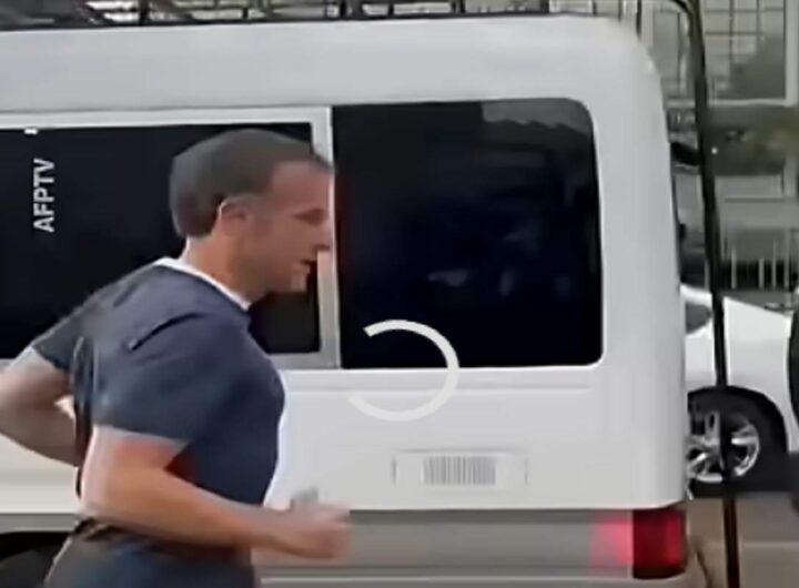 Il video di Macron che fa jogging per le strade di Nairobi, con lui il maratoneta Eliud Kipchoge