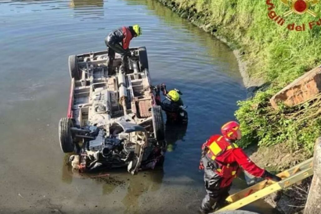 incidente minivan venezia