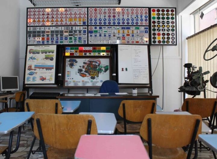Una scuolaguida