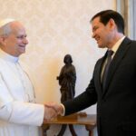 rubio stretta di mano col papa leone
