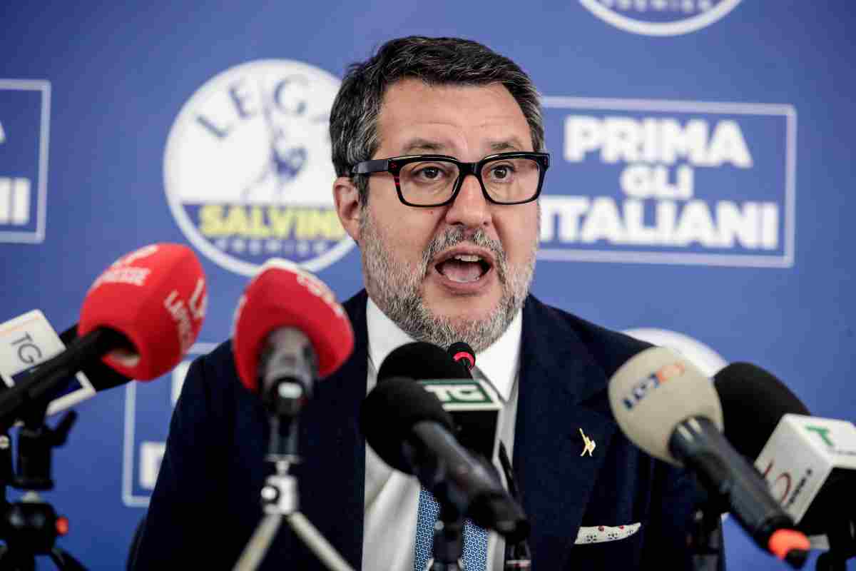 Modena, Salvini: “Stop ai permessi di soggiorno”. Vannacci parla di “remigrazione” ma Tajani fa notare che “El Koudri è italiano”
