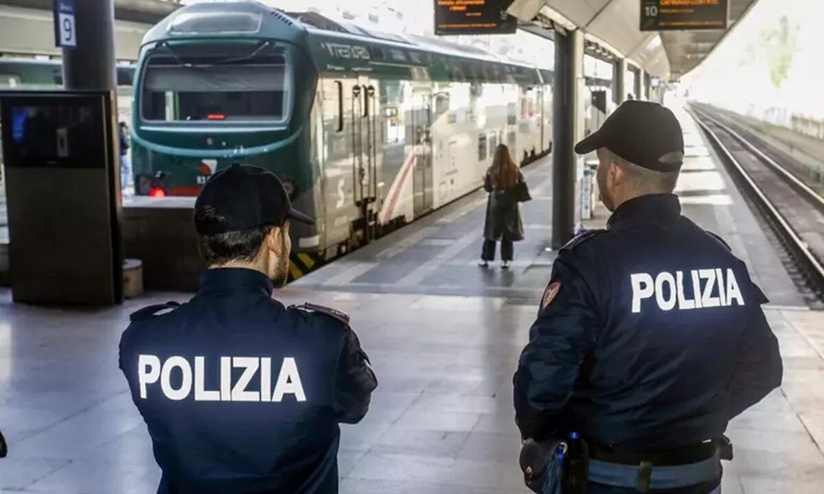 Una stazione ferroviaria