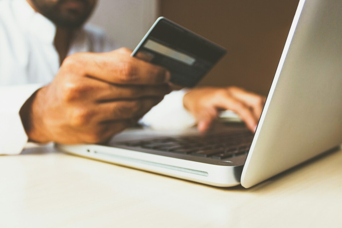 fare shopping online