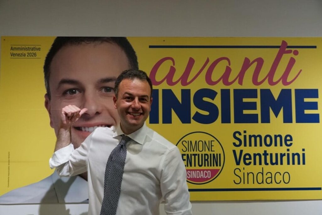 Il neo sindaco di Venezia Simone Venturini
