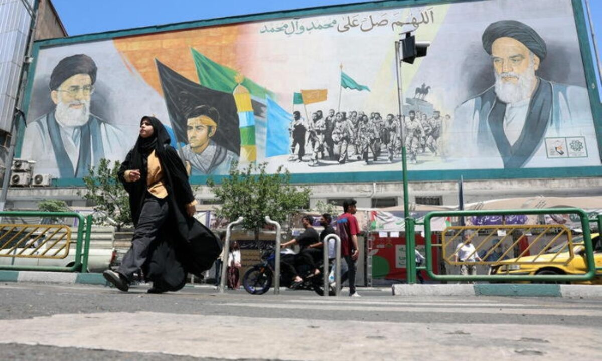 piazza a teheran