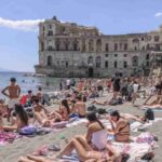 Turisti al mare in Italia