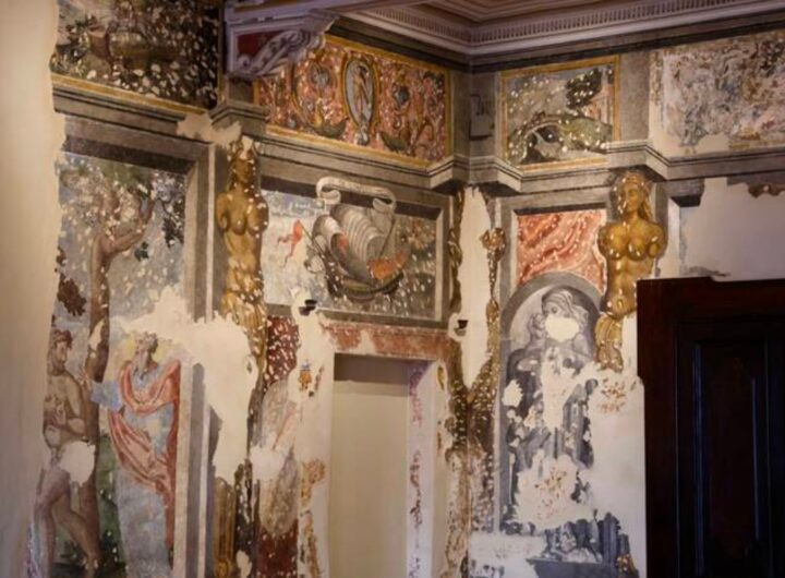 affreschi casa leopardi