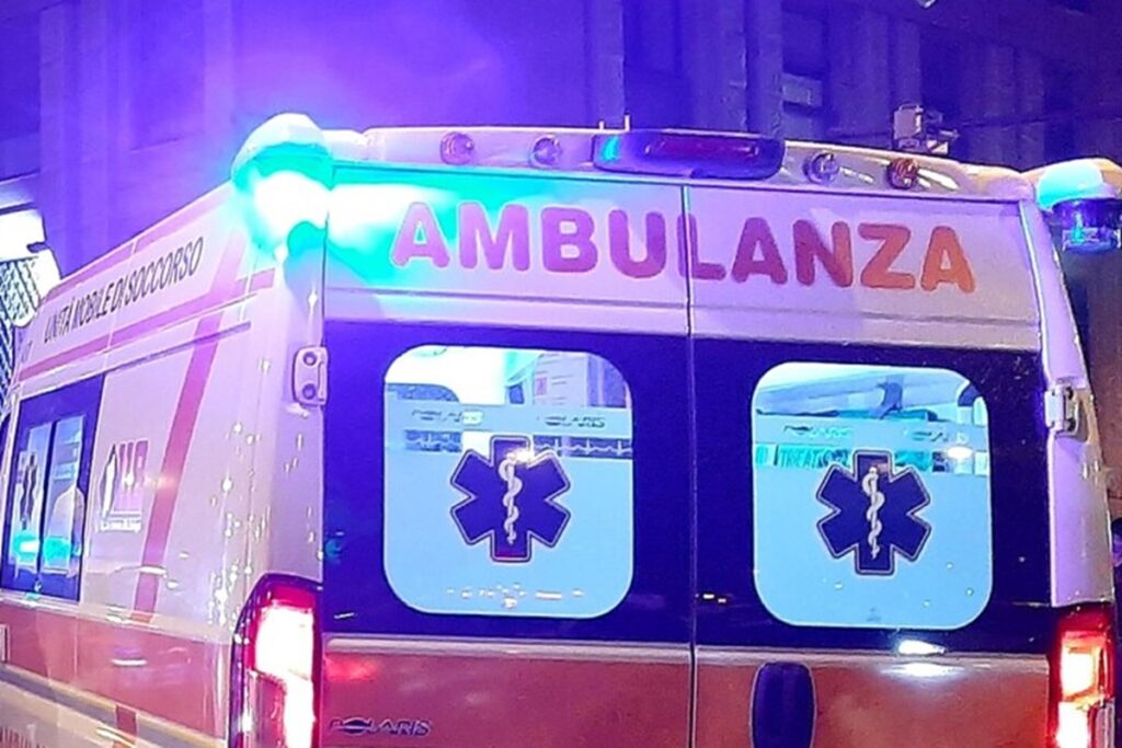 Un'ambulanza
