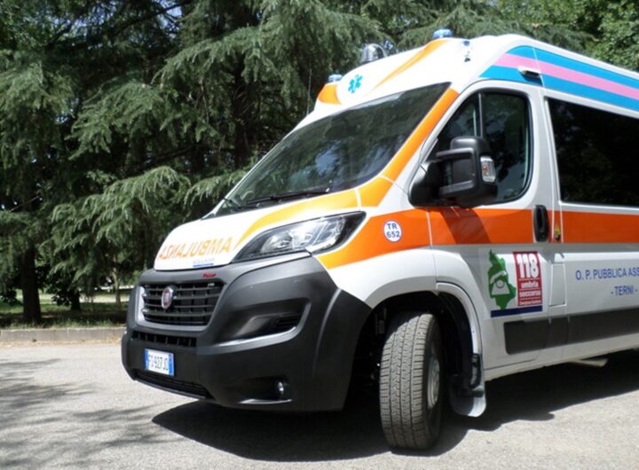Un'ambulanza