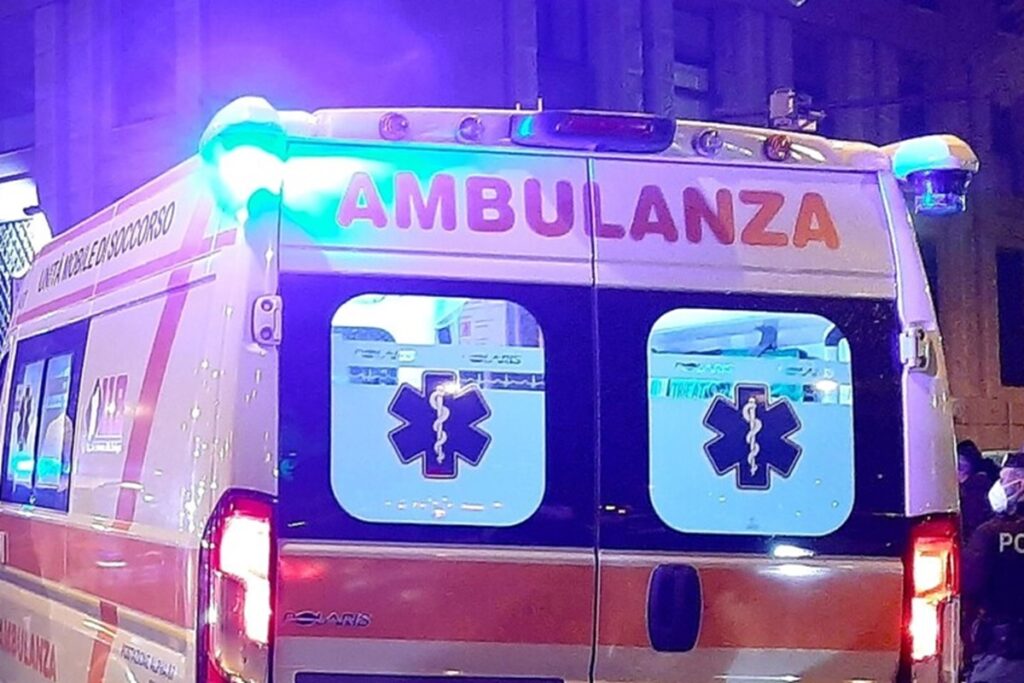 Un'ambulanza