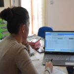 Una lavoratrice