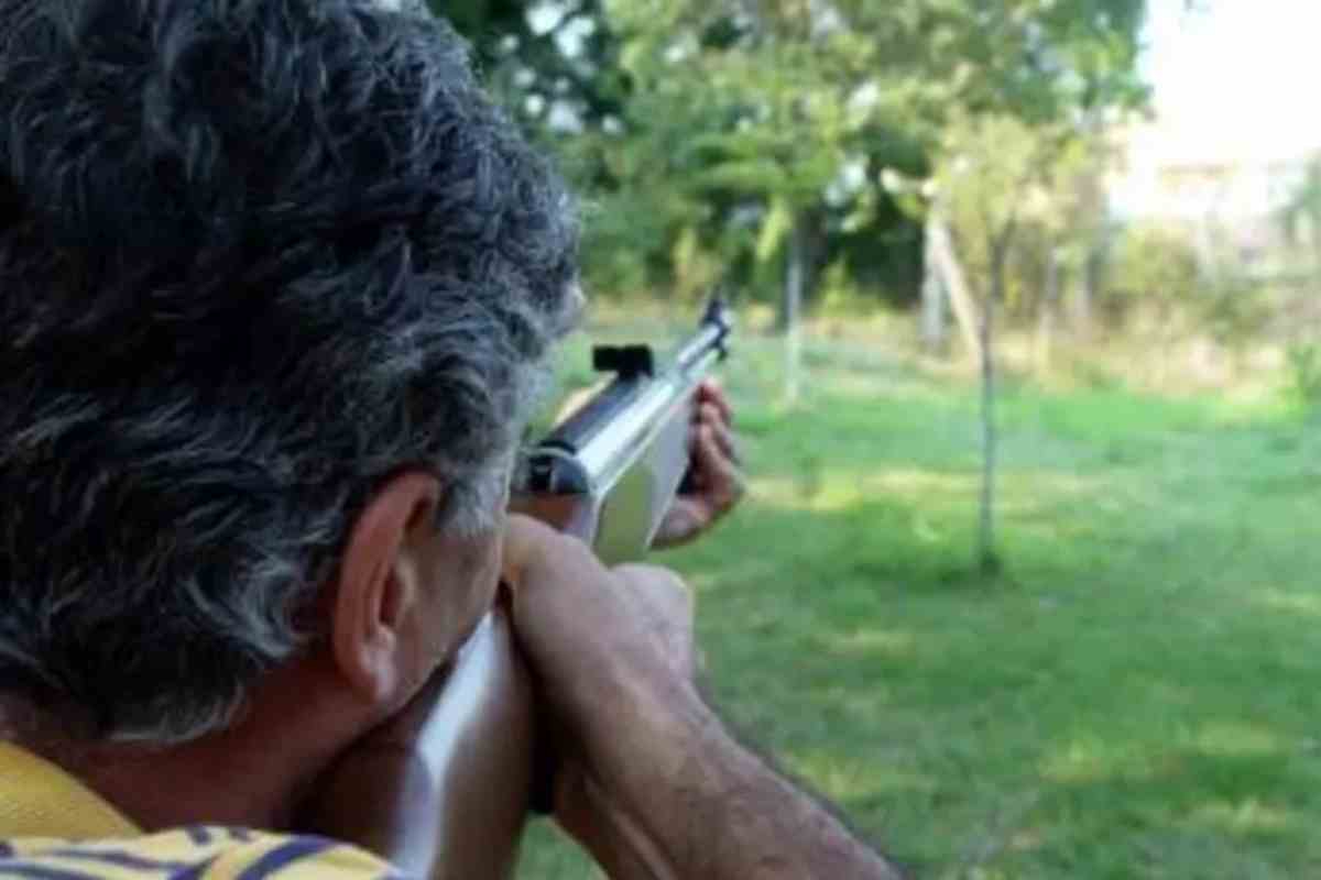Cosa prevede il ddl sulla caccia ribattezzato “sparatutto”: la Ue minaccia sanzioni, contrari anche Vaticano e ambientalisti