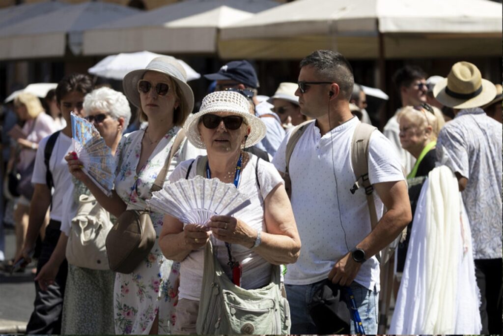 Persone che hanno caldo
