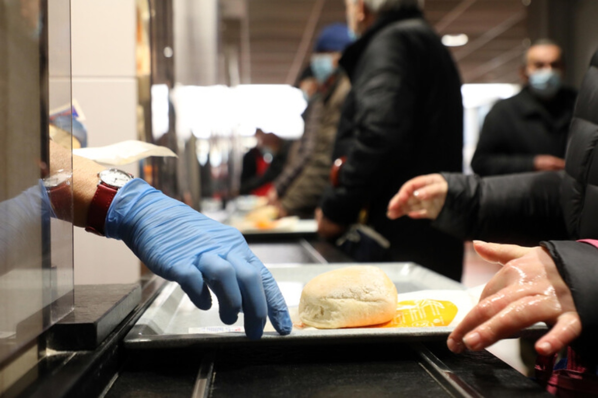 caritas povertà