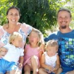 famiglia nel bosco