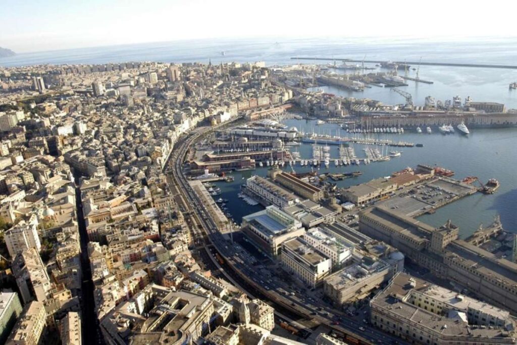 genova dall'alto